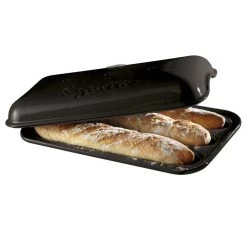Emile Henry Baguettesvorm 39 X 24 Cm Aardewerk Zwart